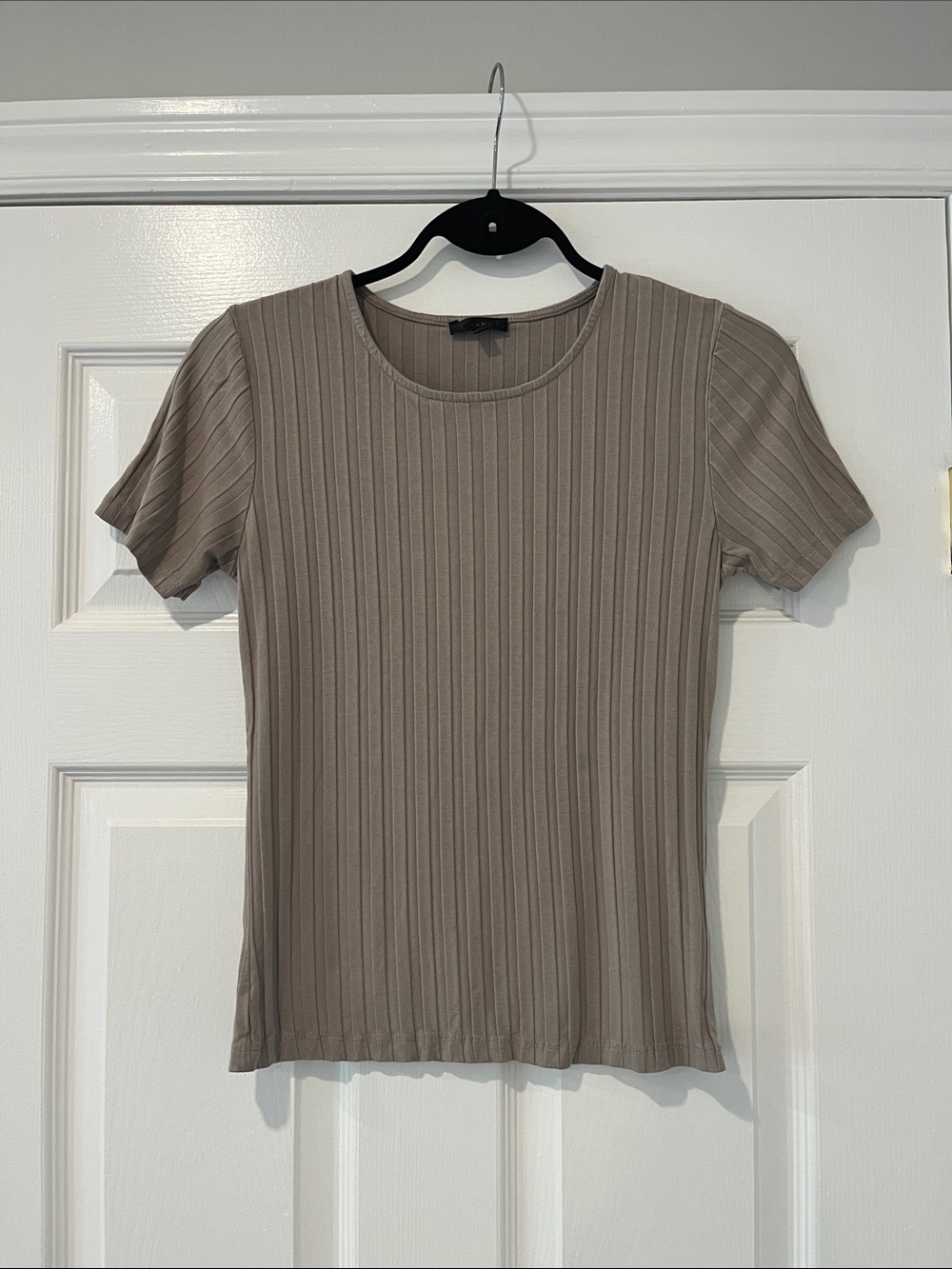 Ribbed Short-Sleeve Dynamite t-shirt Size     M